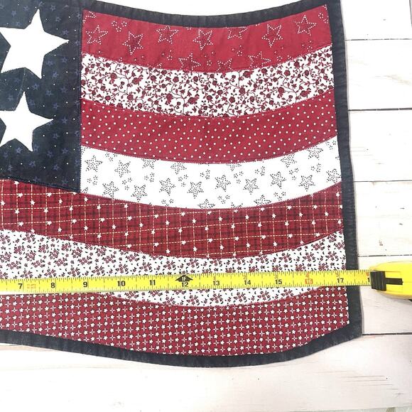 Americana Flag Quilted Table Picnic Holiday Patriot Placemats Set of 4 - Picture 5 of 6